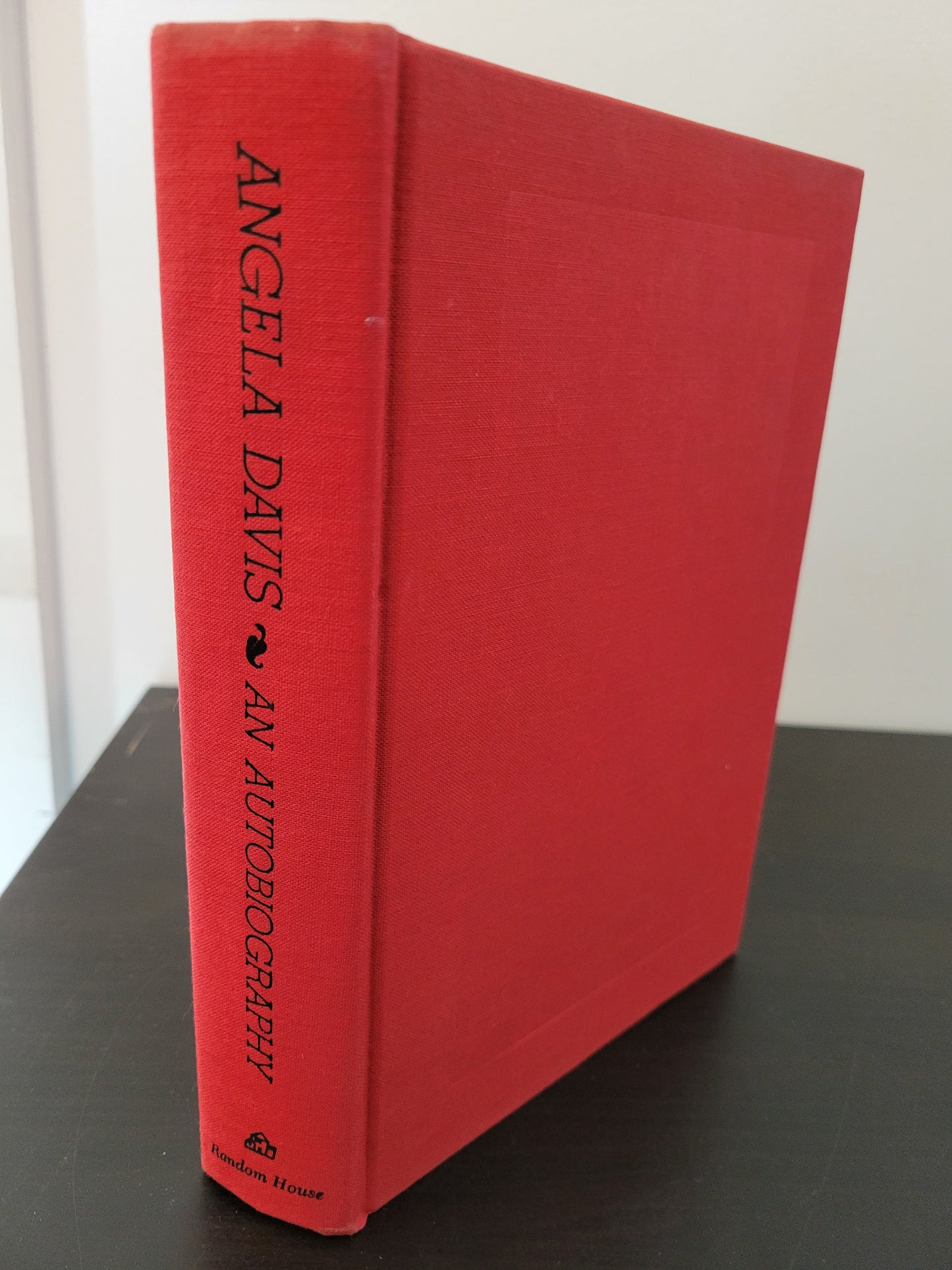 Angela Davis: An Autobiography.